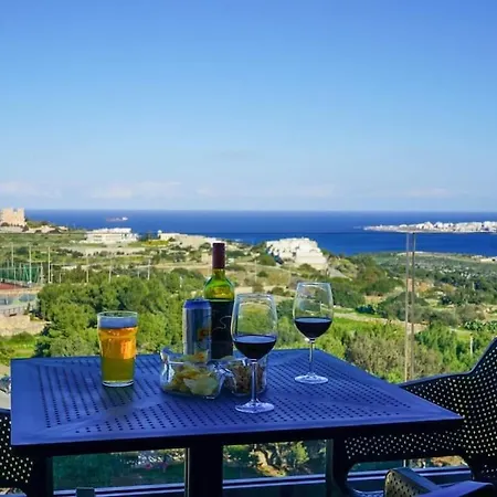 Your Escape: Where Every Sunrise Becomes A Memory Mellieha Exterior photo
